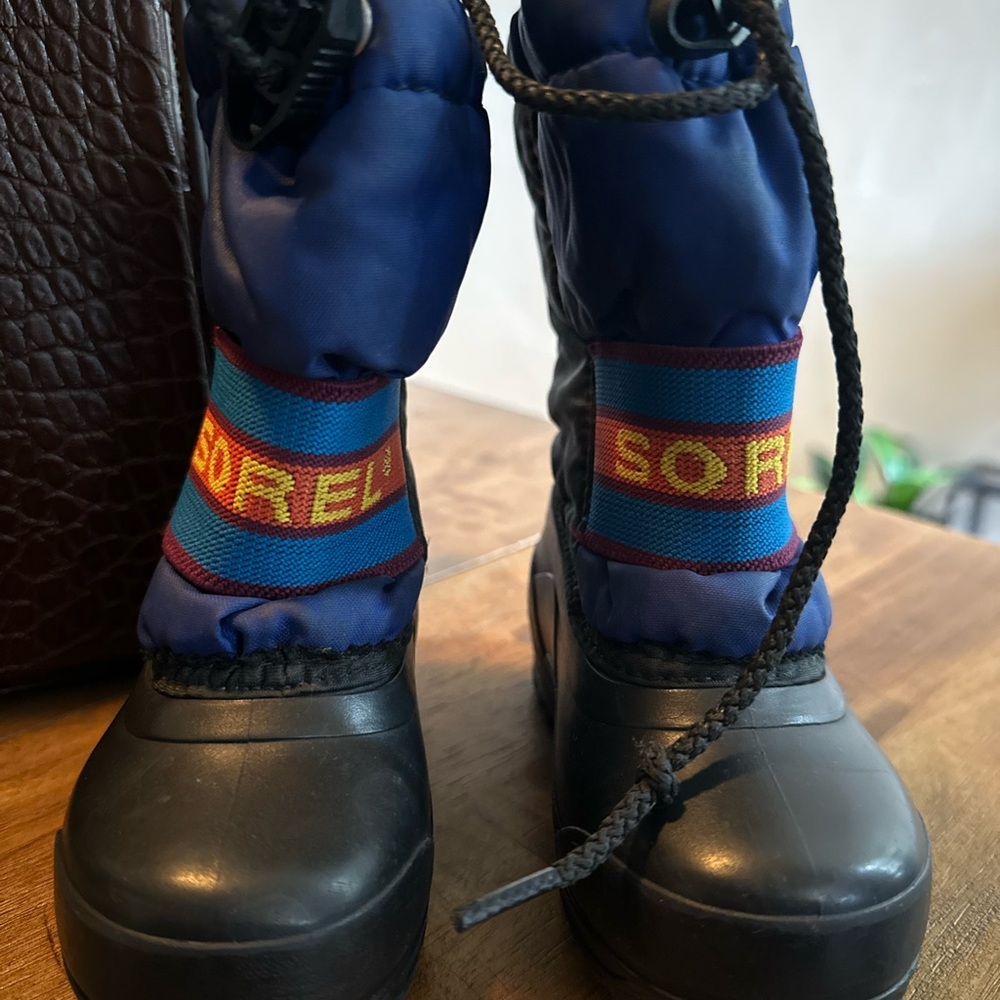 Sorel Chariot Unisex Kids 6 Royal Blue Core Black Round Toe Mid Calf Snow Boots